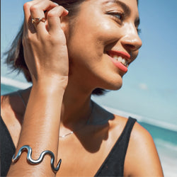 Waves Open Cuff Silver Armband