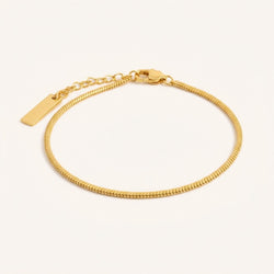 Minimal Luna Gold Bracelet