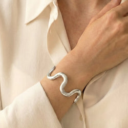 Waves Open Cuff Silver Armband