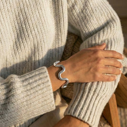 Waves Open Cuff Silver Armband